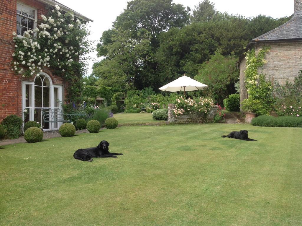 Brunton Farmhouse Hotel Collingbourne Kingston Luaran gambar
